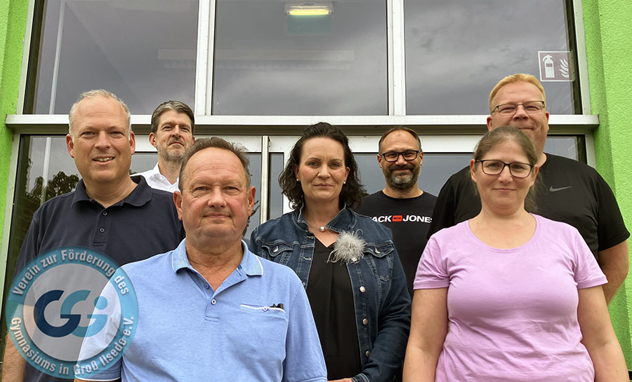 foerderverein_ggi Gruppenfoto, 5 Männer und 2 Frauen Mitglieder des Fördervereins